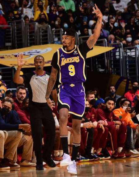 Kent Bazemore played for Los Angeles Lakers
